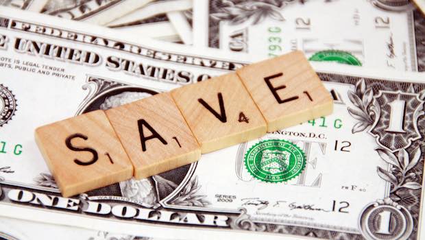 Scrabble Wort SAVE Dollarnoten